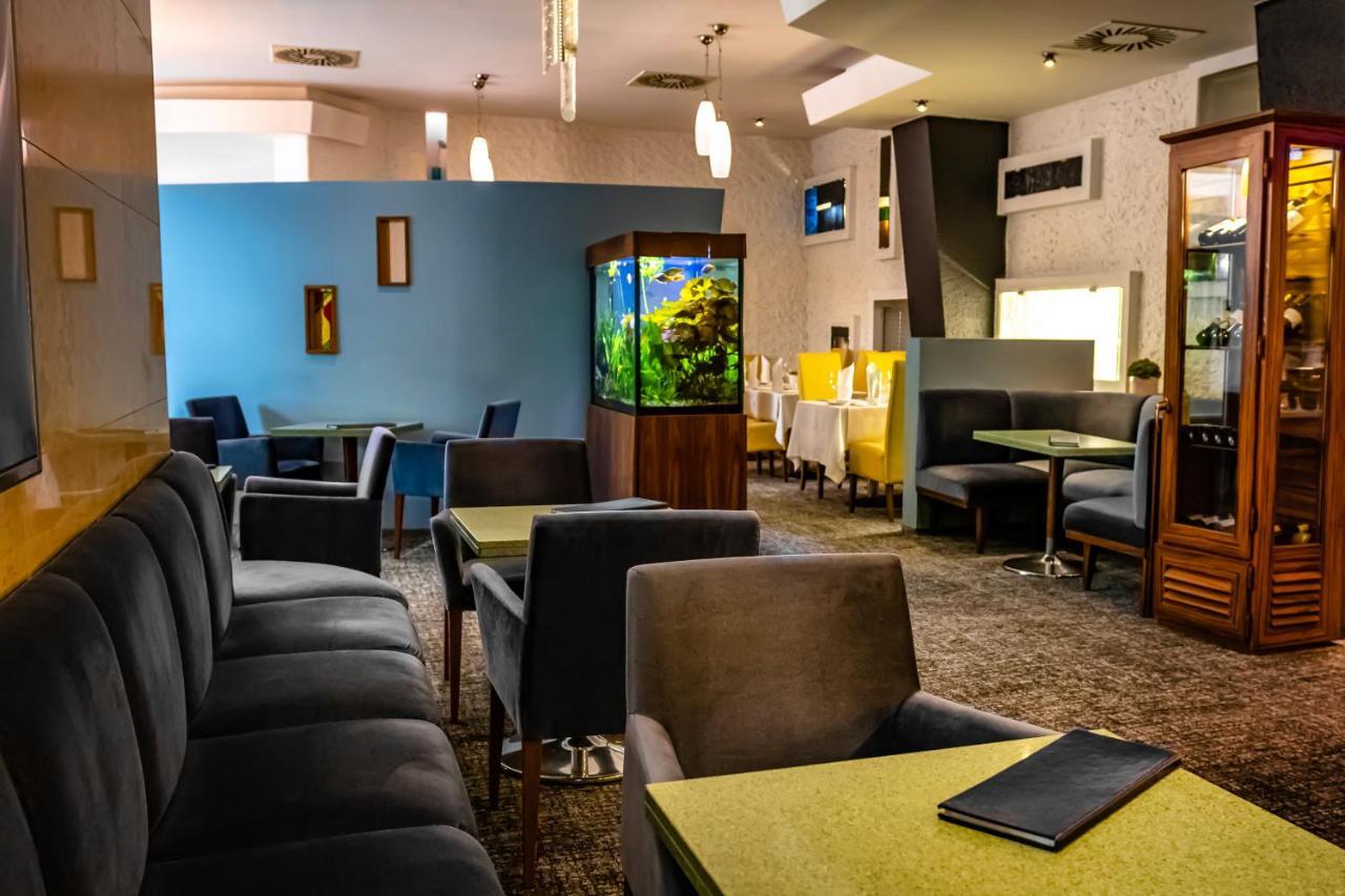 Hotel Continental Brno Ngoại thất bức ảnh